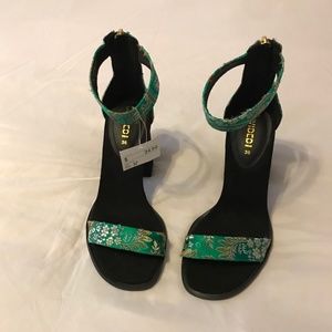 H&M Green Fabric Ankle Strap Sandal Size 5.5